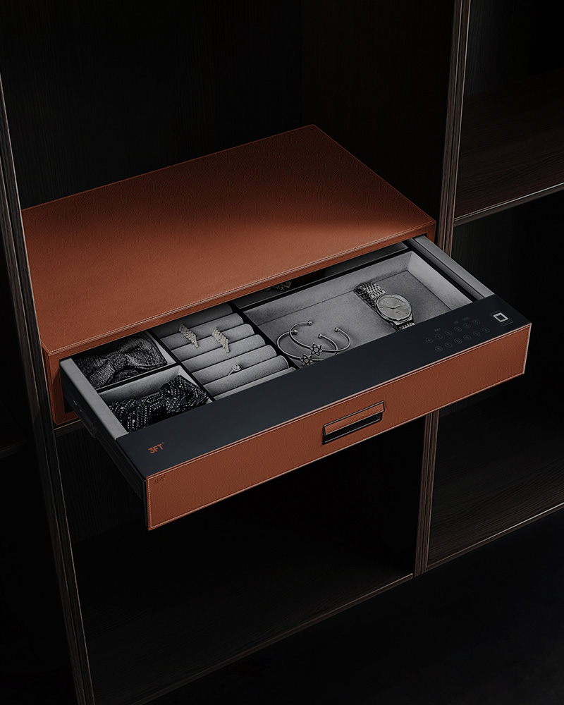 Leather Drawer Safe 9.532
