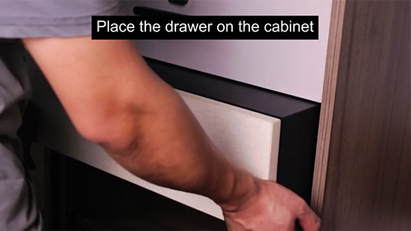 How to install D5 Series drawer safe