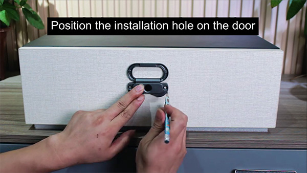 How to install drawer safe