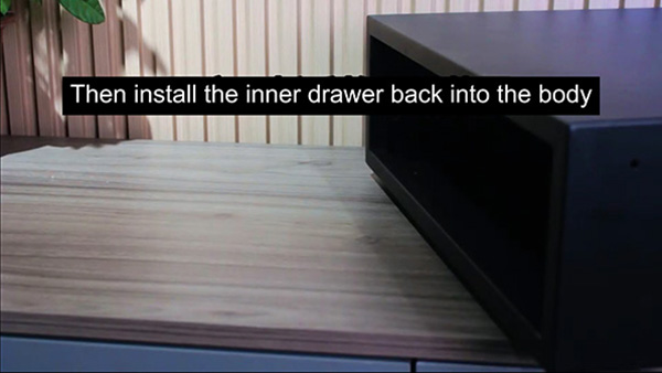 How to install drawer safe